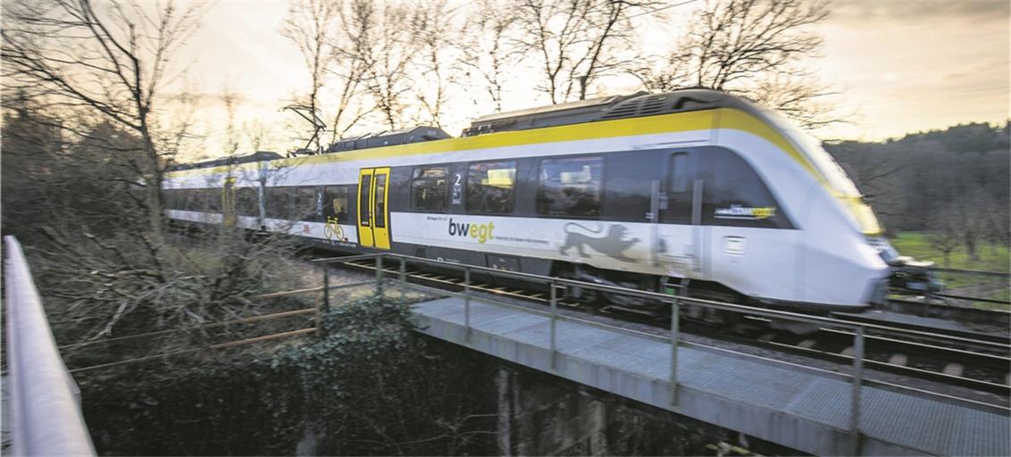 Der Verkehr über die Murrbahn soll beschleunigt werden: Der Bund sieht den Ausbau der Strecke vor, um Züge mit Neigetechnik einsetzen zu können. Archivfoto: A. Becher