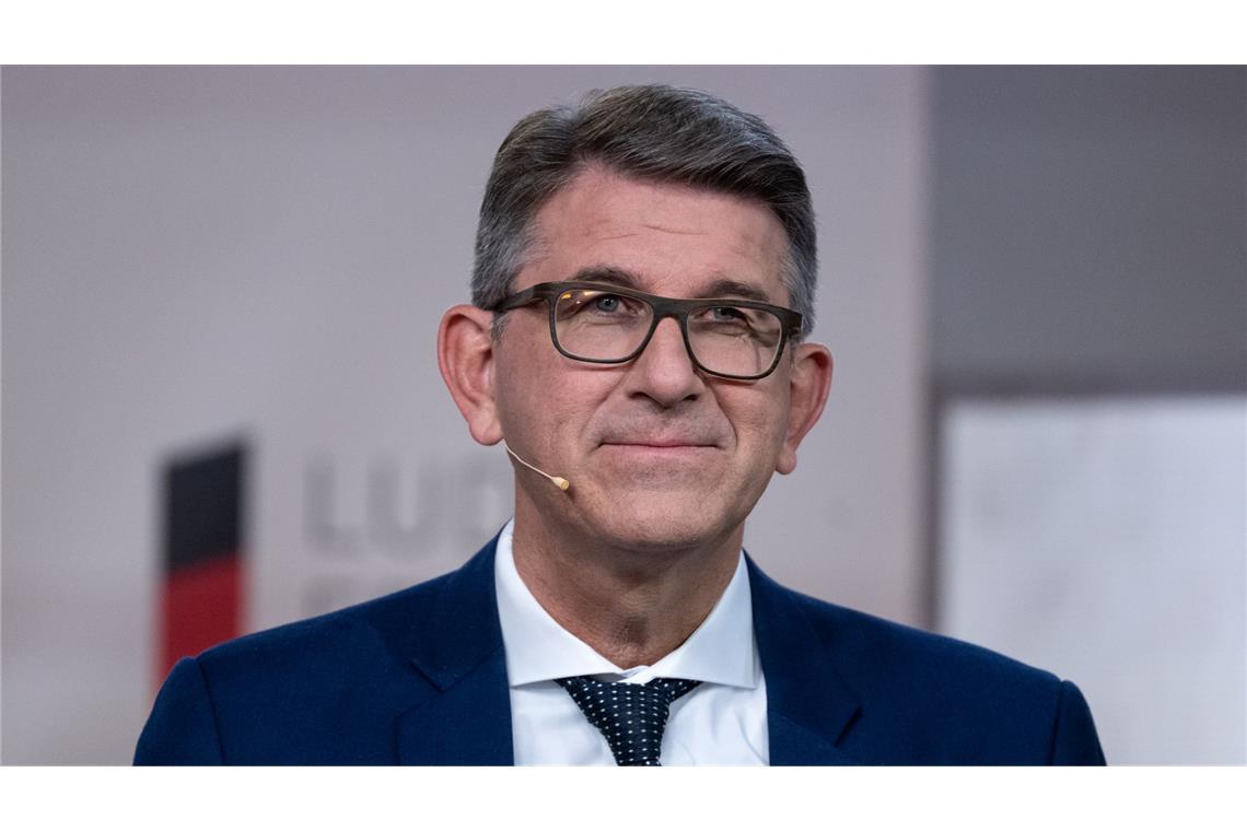 Tausende Unterschriften gegen Weimer als Kulturstaatsminister Der Verleger Wolfram Weimer soll das Kulturministerium leiten. Daran gibt es Kritik.