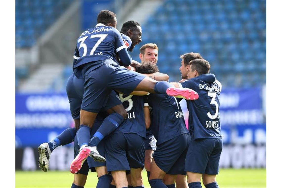 Der VfL Bochum kehrt als Zweitliga-Meister in die Bundesliga zurück. Foto: Guido Kirchner/dpa