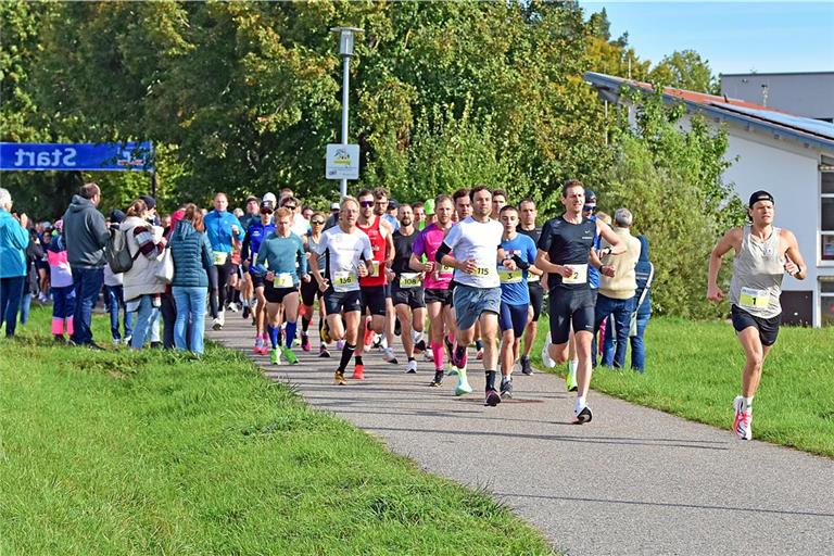 Der Volkslauf in Neuhütten bekommt dieses Jahr womöglich einen erneuten Teilnehmerrekord. Archivfotos: Tobias Sellmaier