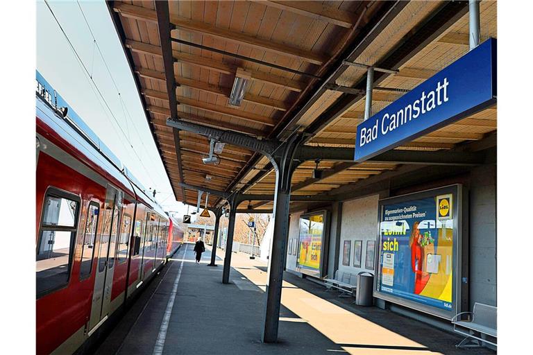 Der Vorfall ereignete sich am Bahnhof in Bad Cannstatt.  