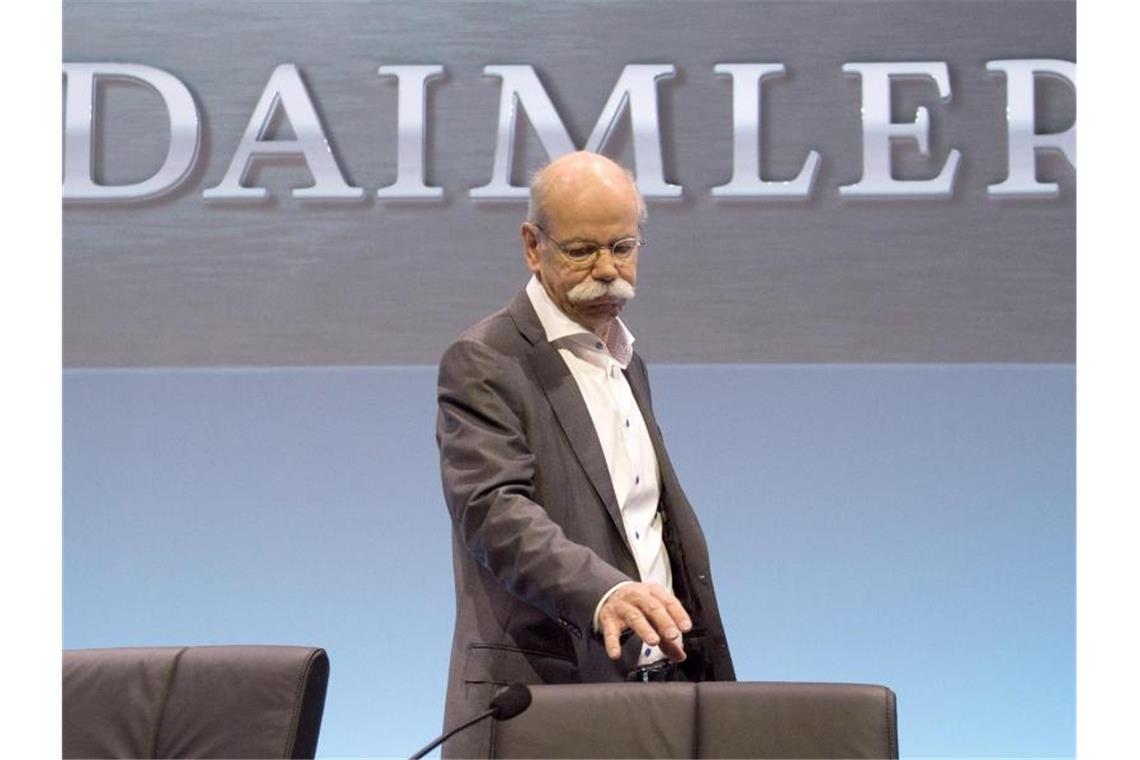 Der Vorstandsvorsitzende der Daimler AG, Dieter Zetsche, bei der Jahrespressekonferenz des Konzerns 2016. Foto: Marijan Murat/Archivbild