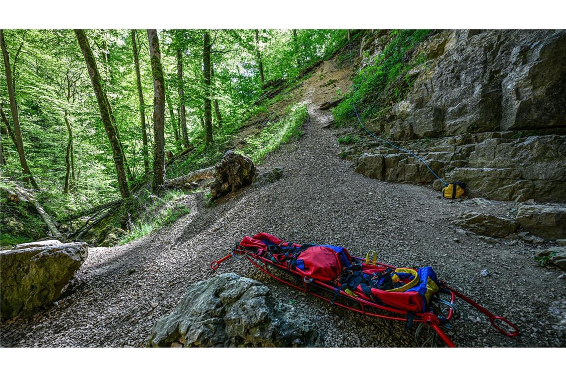 Der Wanderer konnte nur noch tot aus der Höhle geborgen werden.