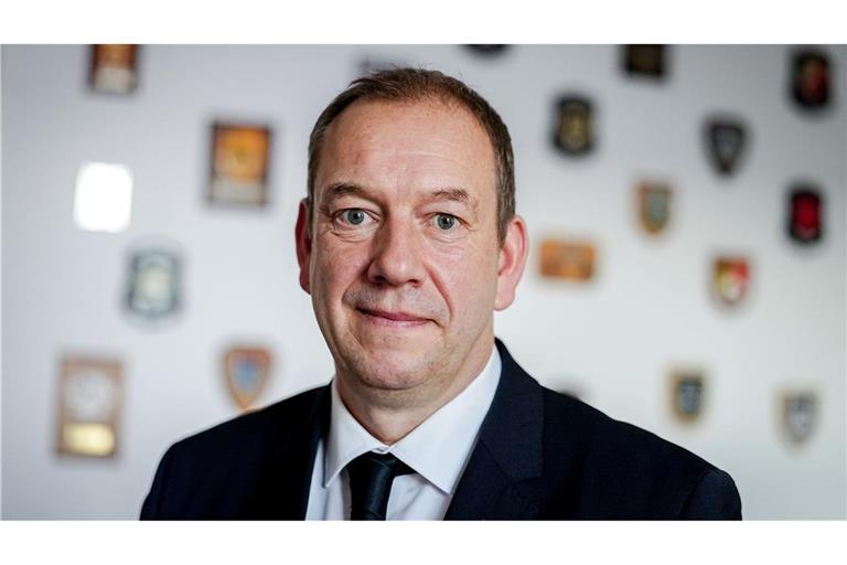 Der Wehrbeauftragte Henning Otte stellt eine geänderte Einstellung der Gesellschaft zur Bundeswehr fest.