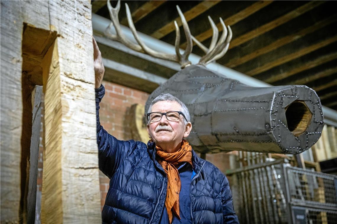 Sich vom Leben überraschen lassen Der Weissacher Bildhauer Peter Haußmann arbeitet in seinem Backnanger Atelier. Sich dem stellen, was einem begegnet, ist seine Devise. Im Leben und in der Kunst.