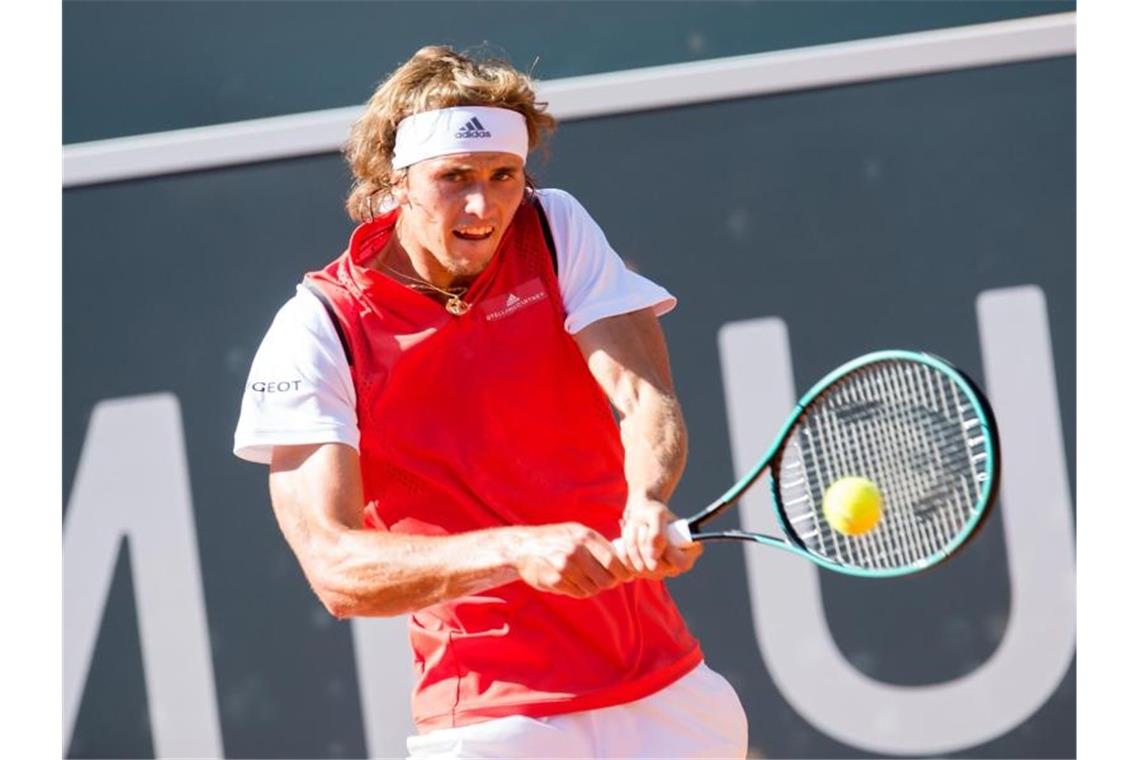 Der Weltranglisten-Fünfte Alexander Zverev hat beim Turnier in Hamburg das Halbfinale erreicht. Foto: Daniel Bockwoldt