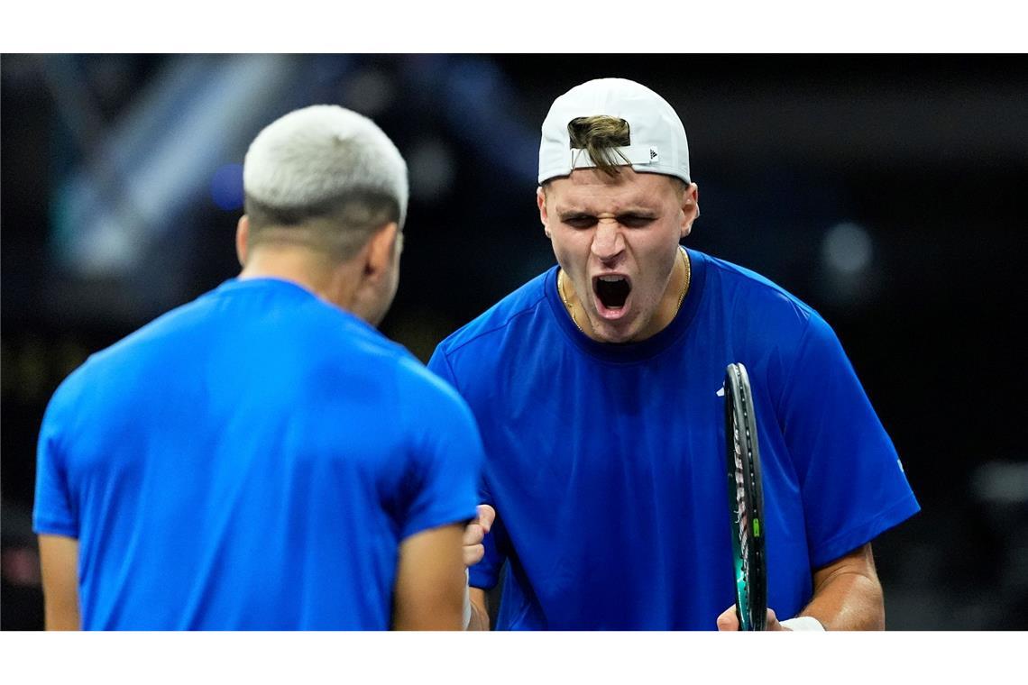 Zverevs Europa-Team führt beim Laver Cup nach Tag eins Der Weltranglistenerste Carlos Alcaraz aus Spanien (l) gewann beim Laver Cup im Doppel.
