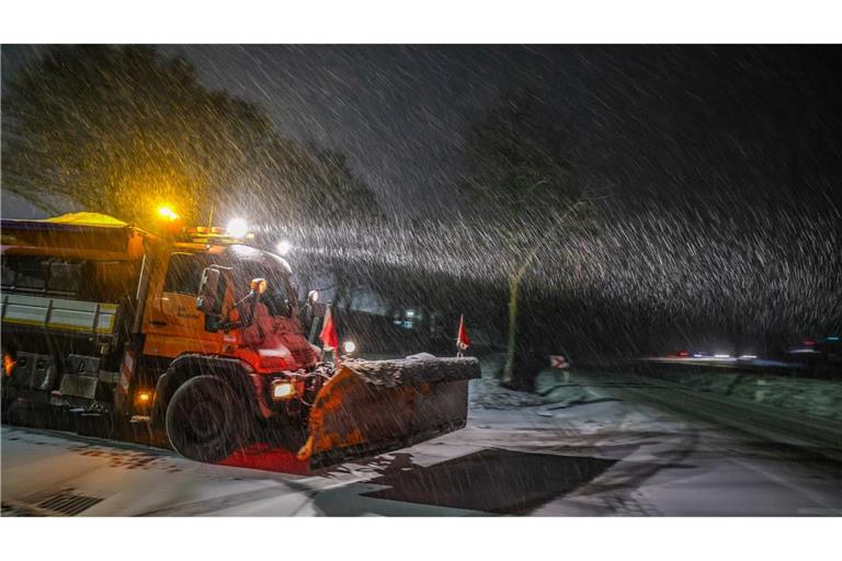 Der Winterdienst rückt an, hier im Kreis Herford (NRW).