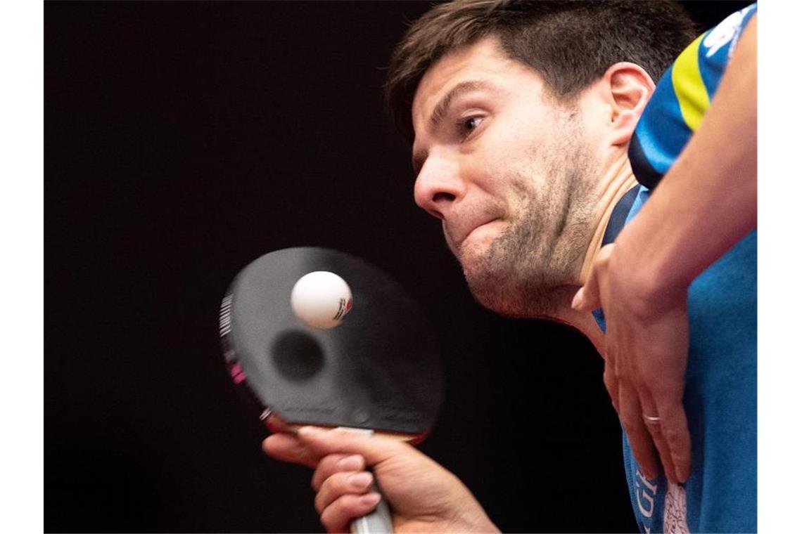 Quarantäne mit Roboter: Das Tischtennis-Comeback in China Der World Cup in China läuft für Dimitrij Ovtcharov und die anderen Spieler unter strengen Sicherheitsvorkehrungen ab. Foto: Marius Becker/dpa
