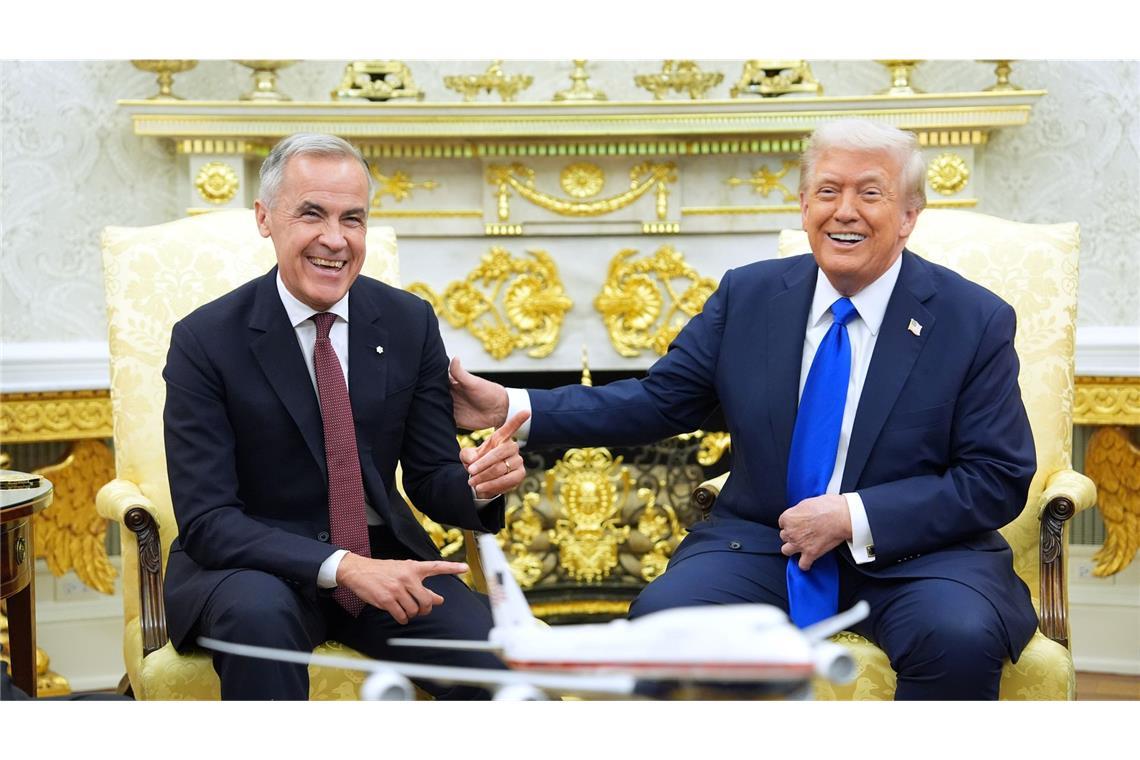 Kanadas Premier Carney entschuldigt sich bei Trump Der Zölle-Clip hatte das Verhältnis zwischen US-Präsident Donald Trump und Kanadas Premier Mark Carney belastet. (Archivbild).