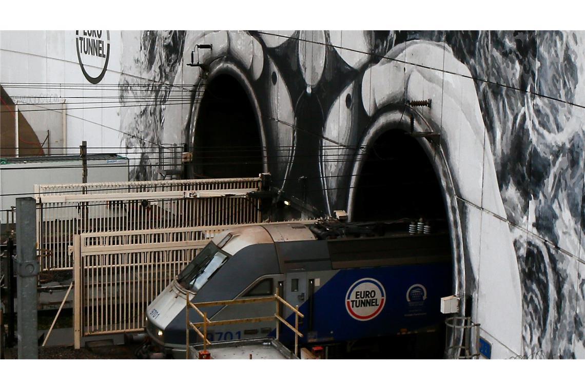 Der Zugverkehr durch den Eurotunnel ist beeinträchtigt (Archivbild)