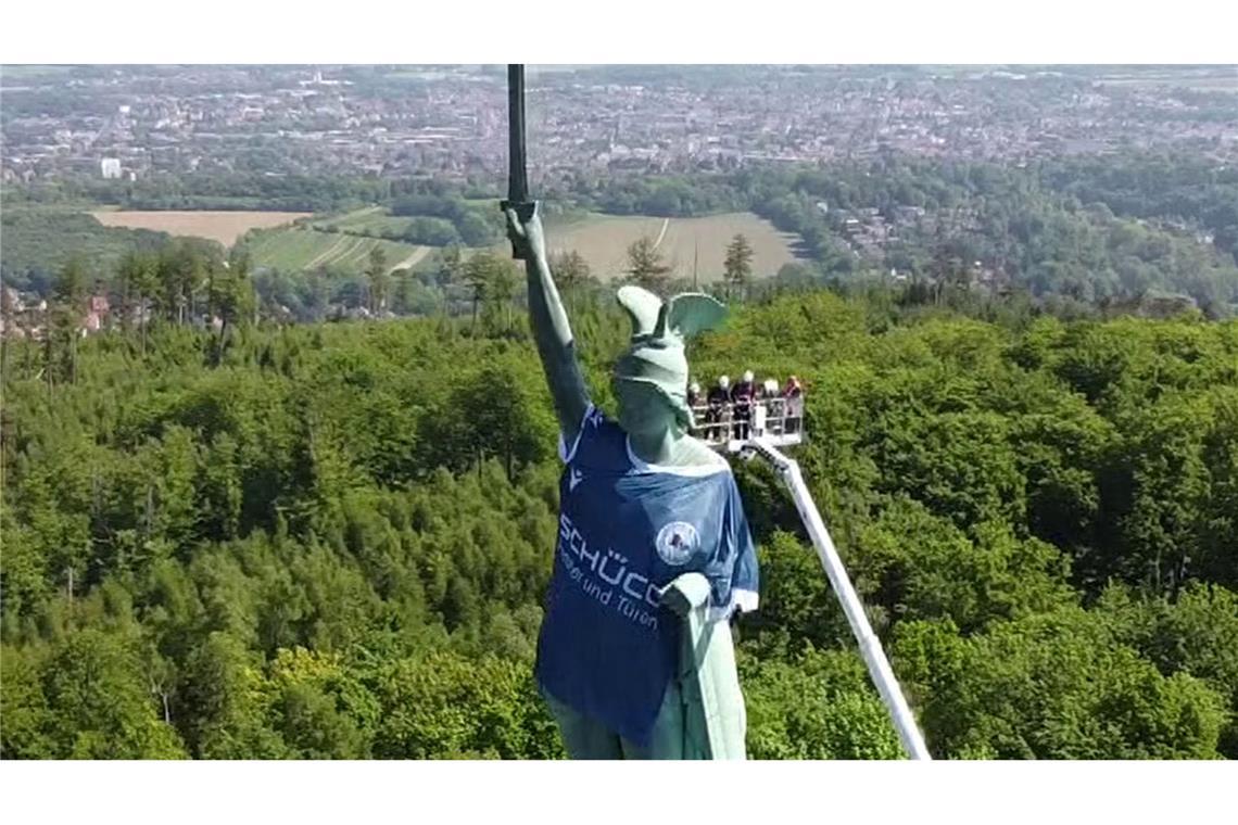 Des Hermanns neue Kleider.