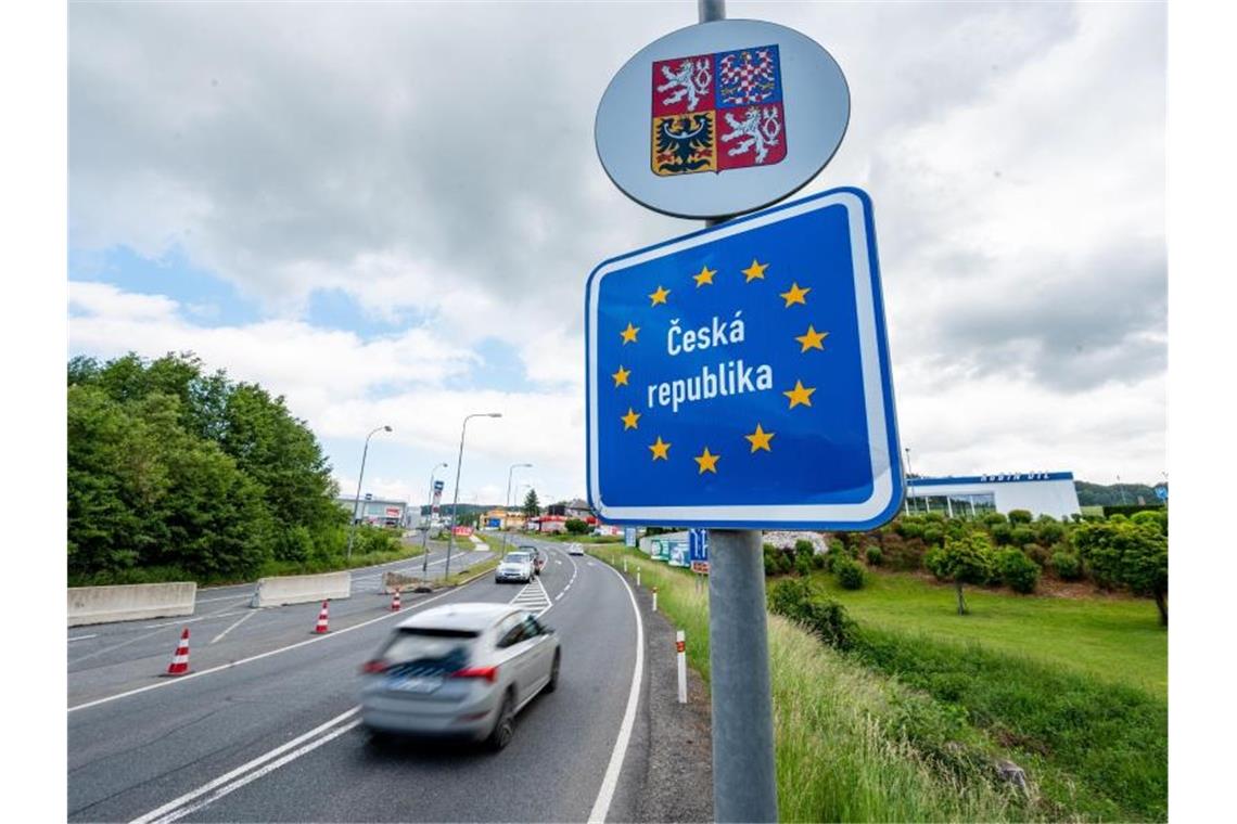 Deutsch-tschechische Grenze. Die meisten tschechischen Regionen waren bereits am Mittwoch in die Risikoliste aufgenommen worden. Jetzt folgten noch die Mährisch-Schlesische Region im äußersten Osten des Landes und das an Sachsen grenzende Usti (Aussig). Foto: Armin Weigel/dpa