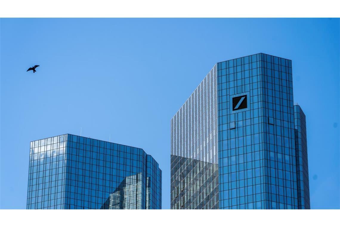 Deutsche Bank: Auch die Zwischenbilanz für das dritte Quartal fällt positiv aus. (Archivbild)