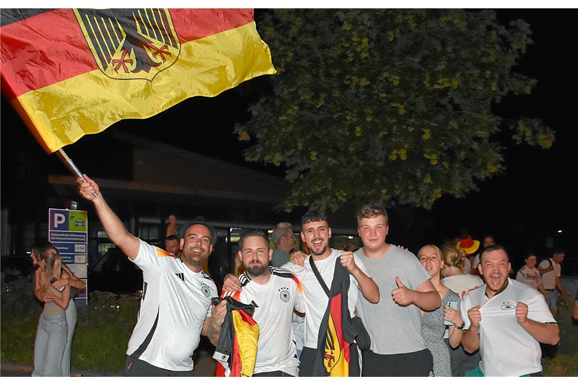 Deutschlaaaand, Deutschlaaaand......... Puplic Viewing beim Achtelfinale mit ans...