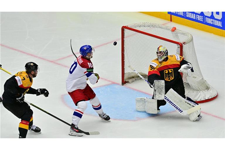 Deutschland benötigt im abschließenden Gruppenspiel gegen Dänemark einen Sieg zum Viertelfinal-Einzug.