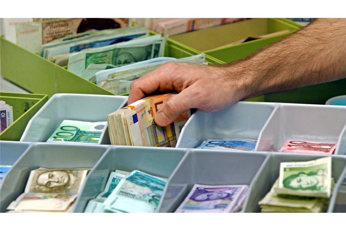 Deutschland gehört zu den Ländern im Euroraum, in denen der Umtausch der alten nationalen Währung in Euro zeitlich unbegrenzt möglich ist. (Archivbild)