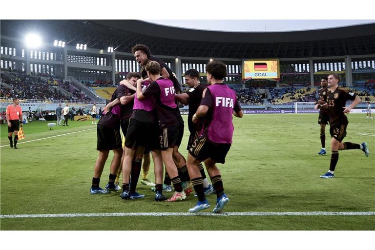 Deutschland gewann im Halbfinale gegen Argentinien das Elfmeterschießen mit 4:2.