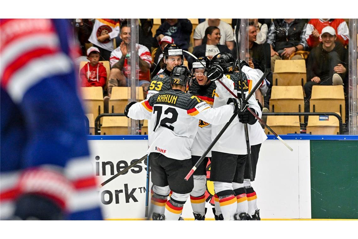 Aufholjagd nicht belohnt: Eishockey-Team bangt um K.o.-Runde Deutschland kam nach einem 0:3 mit einer starken Reaktion im zweiten Drittel eindrucksvoll zurück.