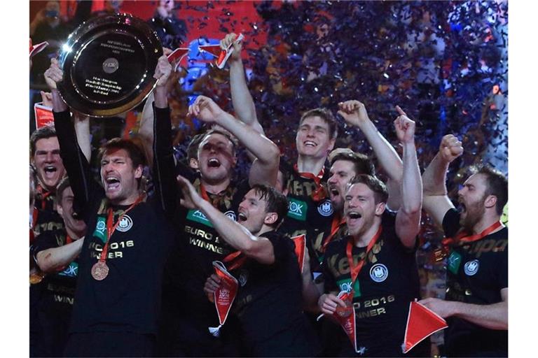 Deutschland wurd 2016 nach 2004 zum zweiten Mal Handball-Europameister. Foto: Jens Wolf/dpa