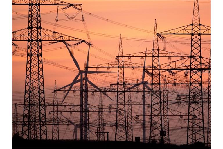 Deutschland zählt weltweit zu den Ländern mit den höchsten Strompreisen. Foto: Federico Gambarini/dpa