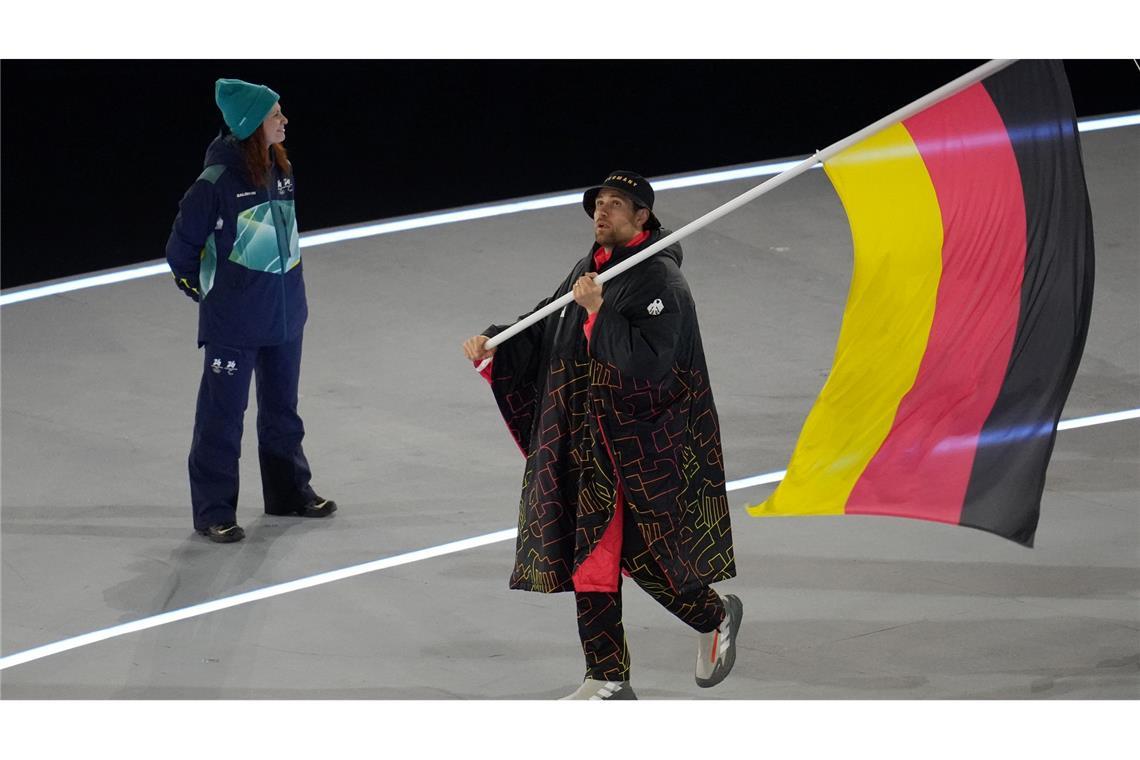 Deutschlands Starstürmer Leon Draisaitl kam bereits am Freitag in Mailand an.