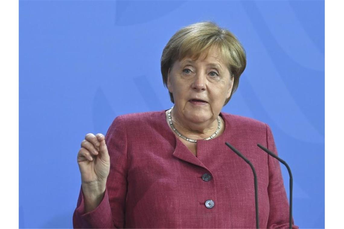 Deutschlands Wirtschaft muss nach Ansicht von Kanzlerin Angela Merkel (CDU) mehr in Afrika investieren - gerade im Bereich der erneuerbaren Energien. Foto: John Macdougall/AFP POOL/dpa
