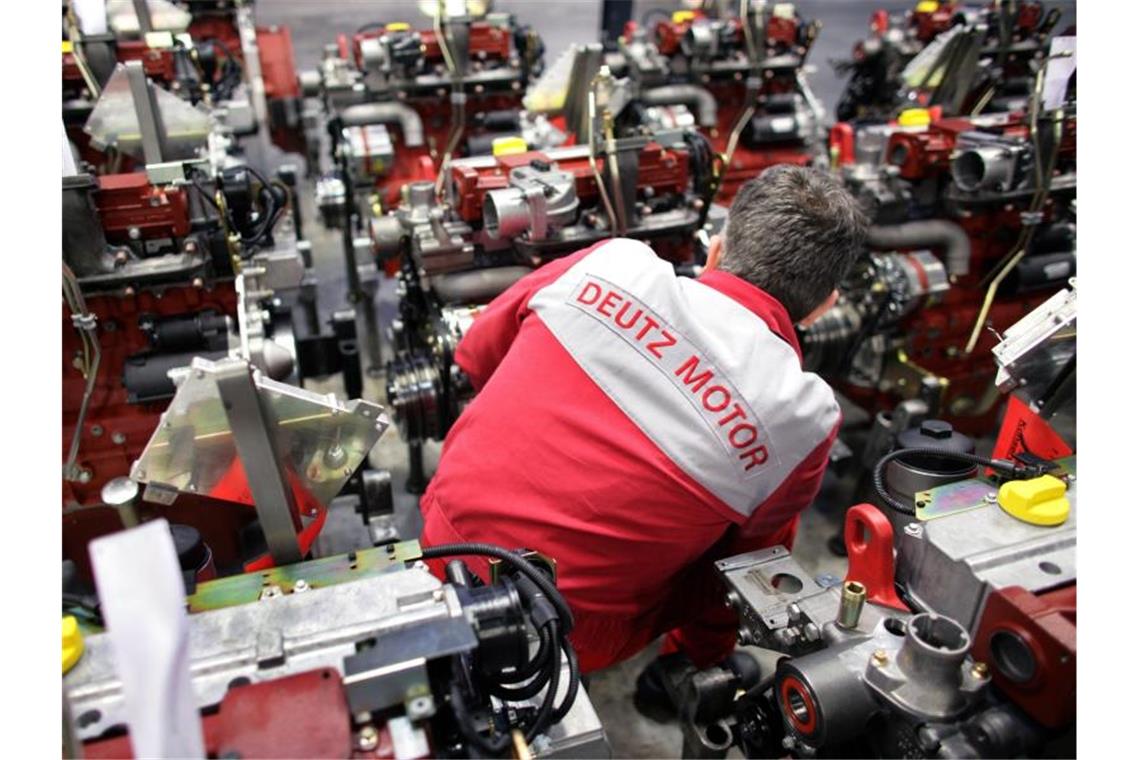 Deutz will nach Verlusten bis zu 1000 Jobs abbauen Deutz muss sparen und will dafür Stellen abbauen, nach eigenen Angaben aber „betriebsbedingte Kündigungen vermeiden“ (Archiv). Foto: picture alliance / dpa