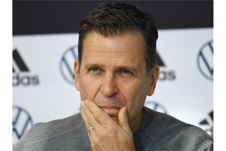 DFB-Direktor Oliver Bierhoff muss vor der WM 2022 noch viel planen. Foto: Swen Pförtner/dpa