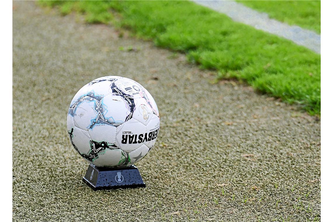 DFB-Pokal, 1. Runde: SG Sonnenhof Großaspach - Arminia Bielefeld. Der Drittligis...