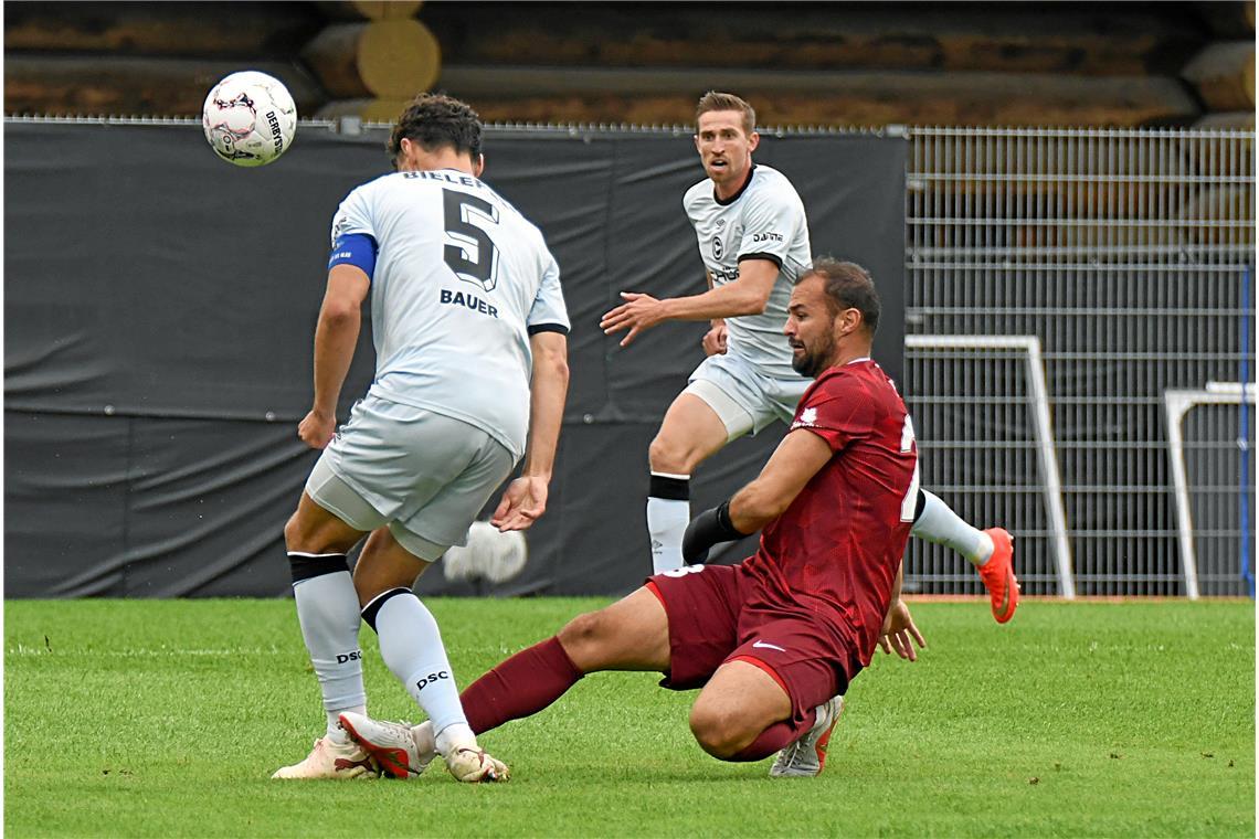 DFB-Pokal, 1. Runde: SG Sonnenhof Großaspach - Arminia Bielefeld. Der Drittligis...