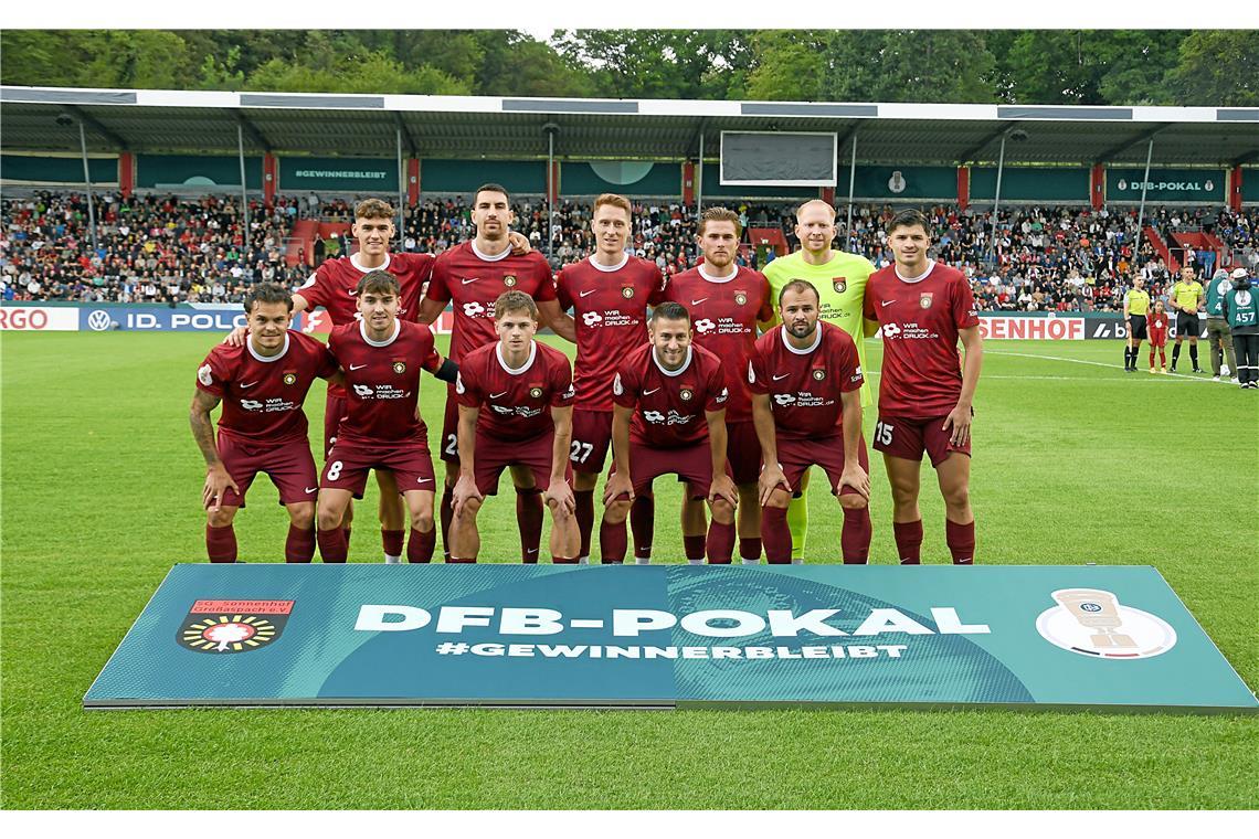DFB-Pokal, 1. Runde: SG Sonnenhof Großaspach - Arminia Bielefeld. Der Drittligis...