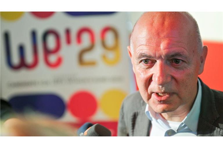 DFB-Präsident Bernd Neuendorf denkt "perspektivisch" an eine Männer-WM in Deutschland