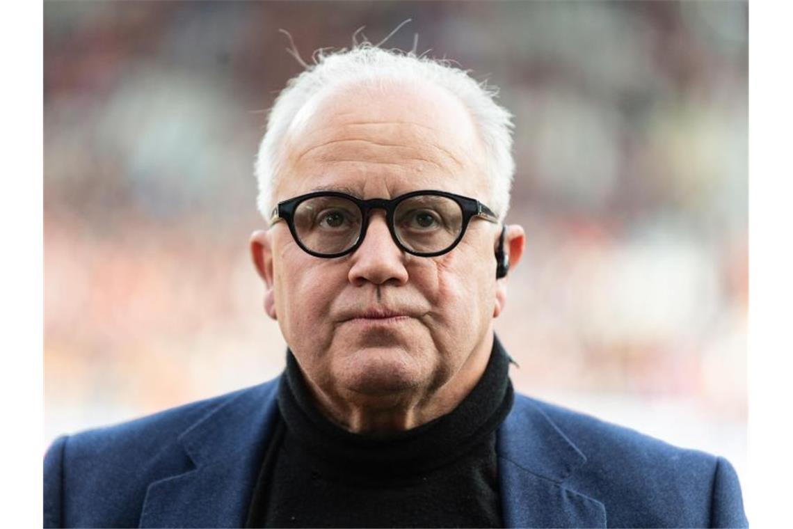 Keller: Fadenkreuz-Plakat ist versteckte Morddrohung DFB-Präsident Fritz Keller gibt ein Statement zum Anschlag in Hanau. Foto: Patrick Seeger/dpa