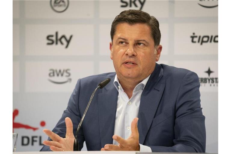 DFL-Chef Christian Seifert sieht eine schwierige Zeit für den deutschen Fußball. Foto: Frank Rumpenhorst/dpa