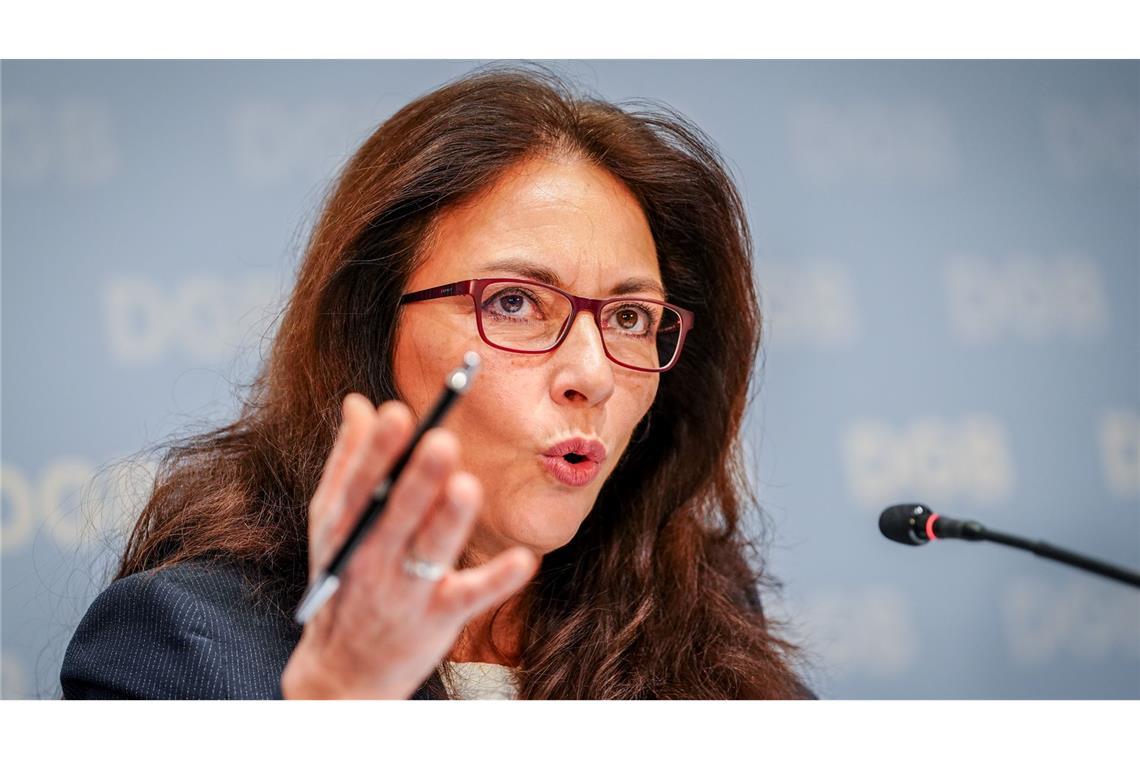 DGB-Chefin Yasmin Fahimi ruft zur Teilnahme an den Betriebsratswahlen auf. (Archivbild)