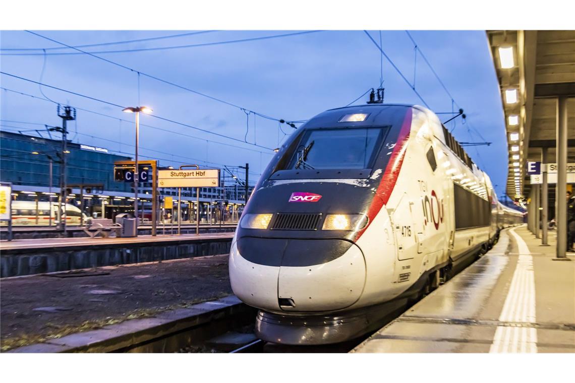 Zehnjährige sitzt allein im falschen Zug - Kehl statt Metz Die 10-Jährige landete versehentlich in einem TGV nach Stuttgart. (Archivbild)