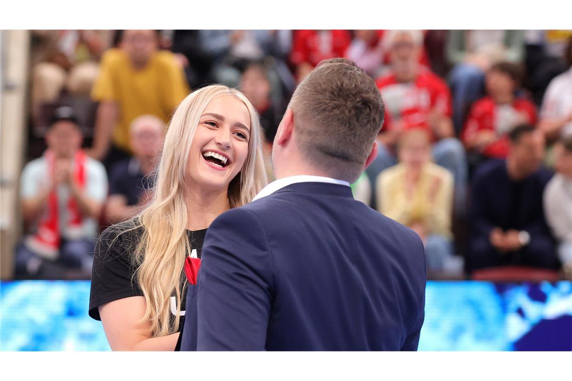 HB Ludwigsburg fehlt noch ein Sieg zur deutschen Meisterschaft Die 23-jährige Julia Niewiadomska und der Vorsitzende Christian Köhle