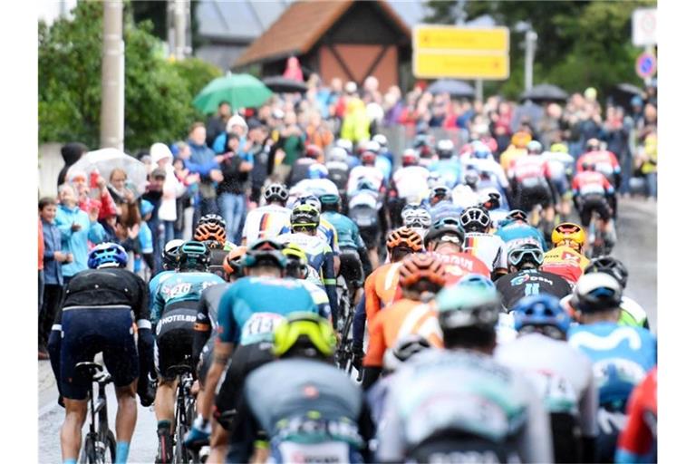 Die 3. Etappe der Deutschland Tour führt über 193,9 Kilometer von Ilmenau nach Erlangen. Foto: Bernd Thissen/dpa