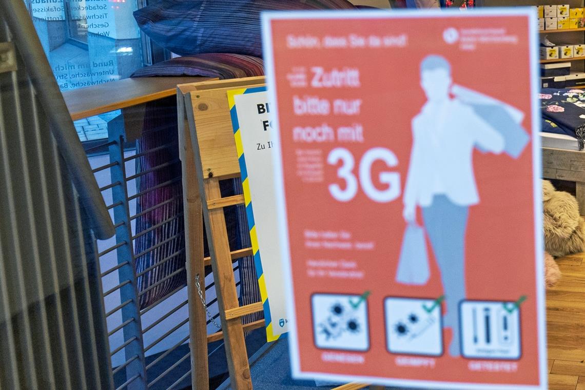 Große Erleichterung bei den Einzelhändlern Die 3-G-Regel samt der Einlasskontrollen haben vorerst ausgedient. Foto: A. Becher