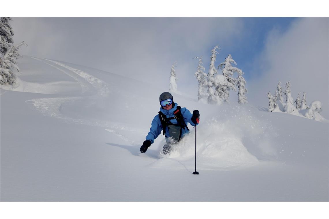 Von Fernsehen bis Minikredite – was sich im November ändert Die Abfahrt ohne Helm kann in Italien teuer werden. (Archivbild)
