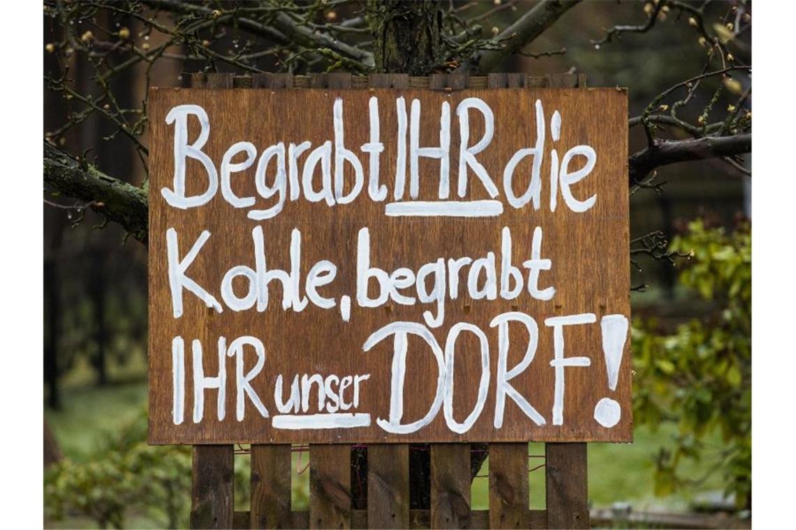 Die Abwanderung aus dem Osten hat viele Gründe - in Mühlrose in der Lausitz ist es das Aus für den Braunkohle-Tagebau. Foto: Oliver Killig