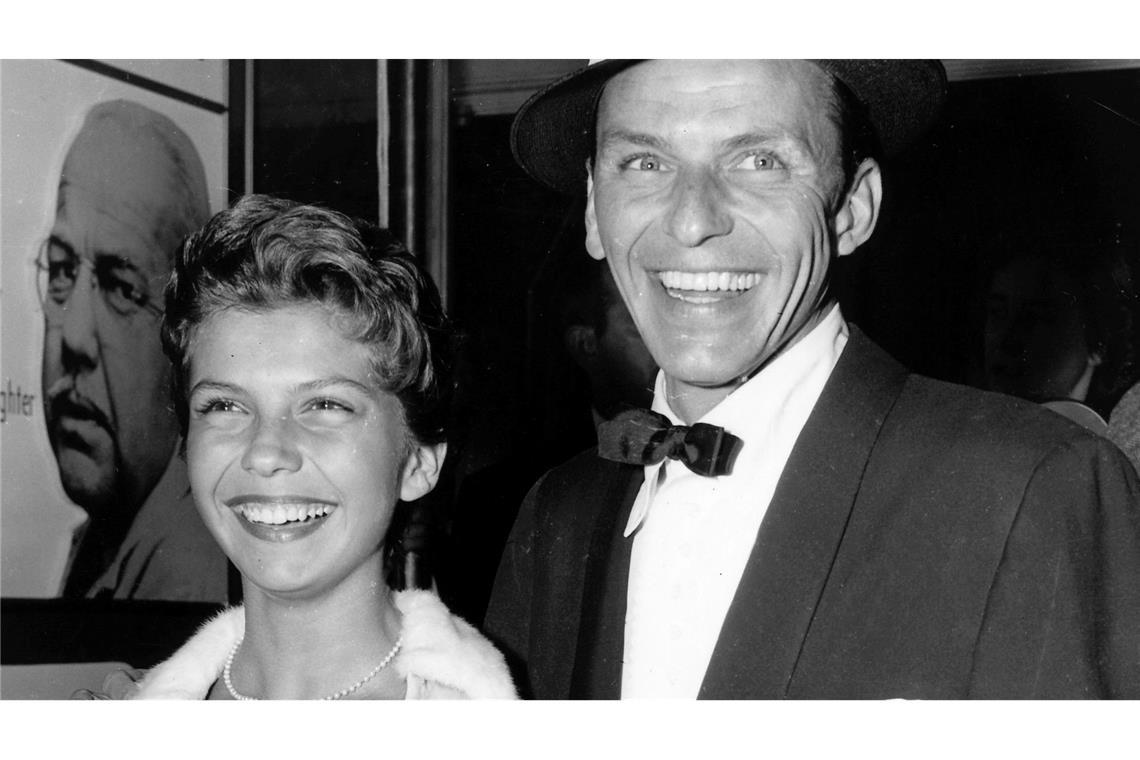 60er-Ikone und Franks Tochter - Nancy Sinatra wird 85 Die älteste Tochter von Frank Sinatra nahm mit ihrem Vater Songs auf. (Archivbild)