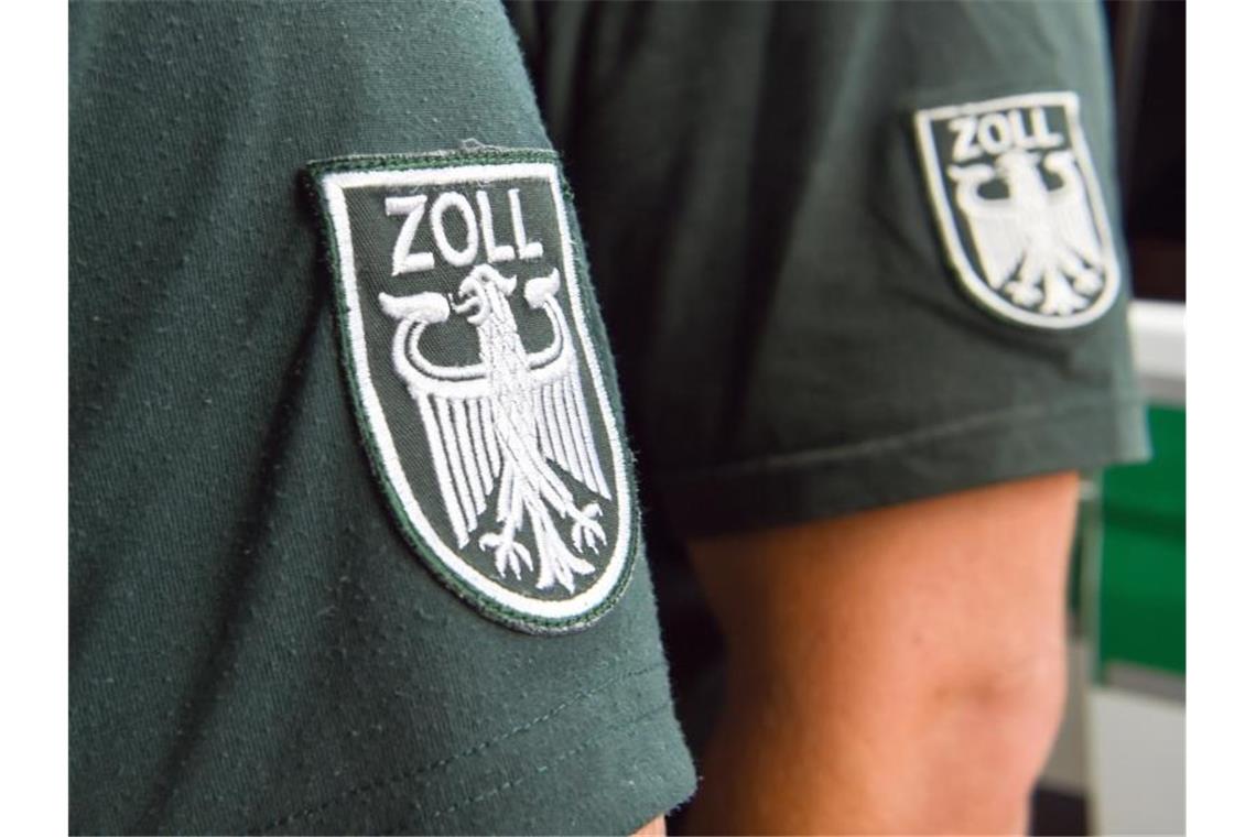 Zoll findet sechs Kilo Marihuana: Zwei Männer festgenommen