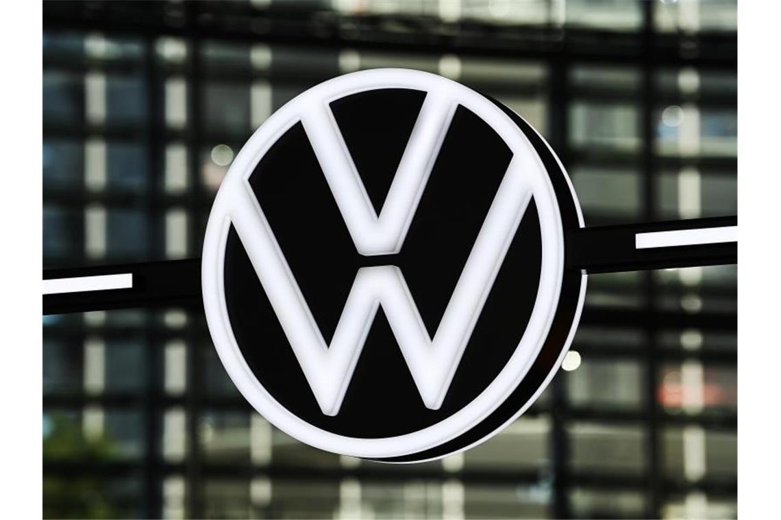 Die Agenda für die wohl letzte Sitzung des VW-Aufsichtsrats in diesem Jahr ist randvoll. Foto: Swen Pförtner/dpa