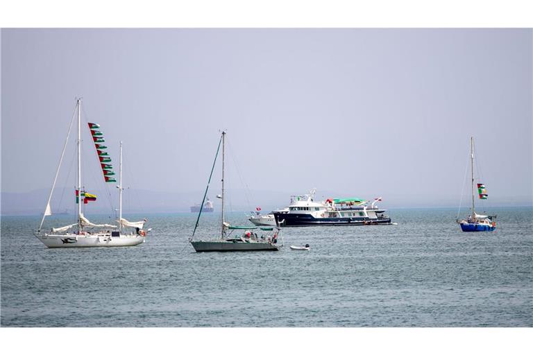 Die Aktivisten der Gaza-Hilfsflotte werfen Israel den Einsatz von Blendgranaten und Drohnen vor. (Archiv-Bild)