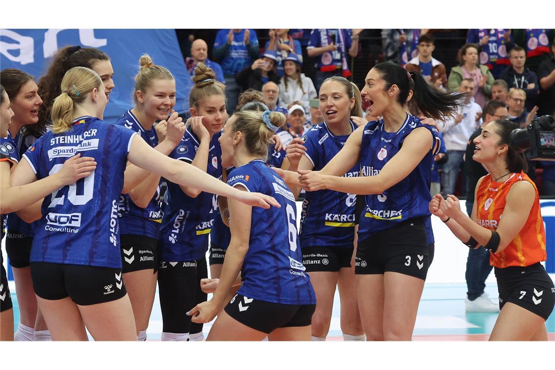 Die Allianz-Frauen haben allen Grund zur Freude.