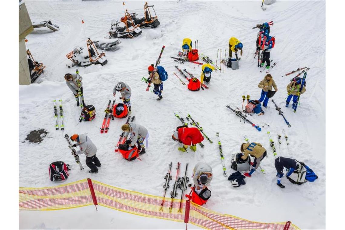 Herausforderungen des Wintersports in der Corona-Saison Die alpinen Ski-Asse haben den Auftakt in Sölden bereits gemeistert und stehen vor dem zweiten Wochenende in Levi. Foto: Expa/Johann Groder/APA/dpa