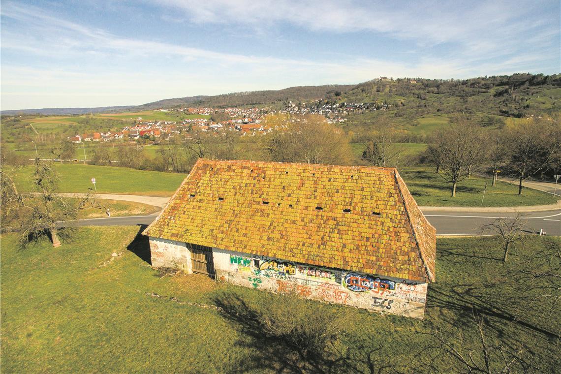 Erschließung der Alten Kelter in Bruch kann erfolgen Die Alte Kelter in Bruch soll unter anderem ans Trink- und Abwassersystem angeschlossen werden. Auf dem Foto ist das Gebäude 2020 vor der Sanierung zu sehen. Archivfoto: Alexander Becher