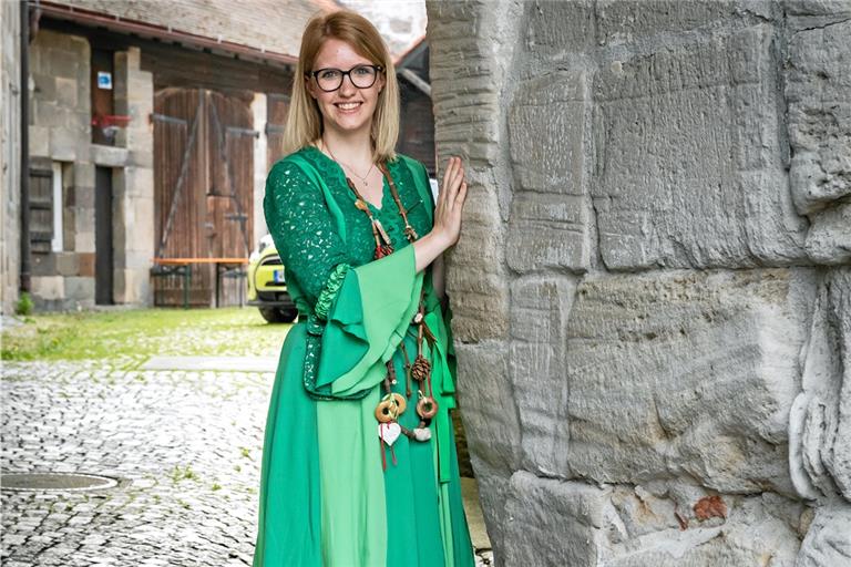 Die amtierende Waldfee Kim-Laura Rützler. Foto: Alexander Becher/Schwäbischer Wald Tourismus